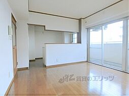 シャトー石山 5階3LDKのリビング/ダイニング