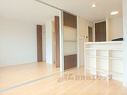 JR東海道・山陽本線 草津駅 徒歩21分の賃貸アパート 3階1LDKのリビング/ダイニング