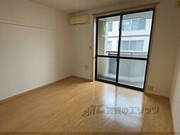 ＭＵＬＢＥＲＲＹ　ＨＯＵＳＥ 105 1階1Kのリビング/ダイニング