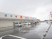 ウエルシア　高島新旭店まで630メートル
