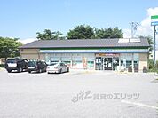 ファミリーマート　滋賀県立大学前店まで70メートル