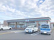 セブンイレブン　草津川原店まで300メートル