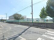祇王小学校まで700メートル