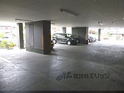 8 / 15