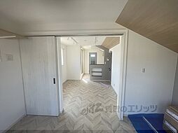 京阪本線 龍谷大前深草駅 徒歩4分の賃貸アパート 地下1階1LDKのリビング/ダイニング