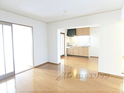 ディアコート 202 2階3LDKのリビング/ダイニング