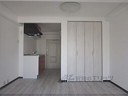 阪急京都本線 長岡天神駅 徒歩3分の賃貸マンション 5階ワンルームのリビング/ダイニング