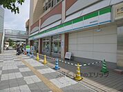 ファミリーマート　長岡京駅前店まで150メートル