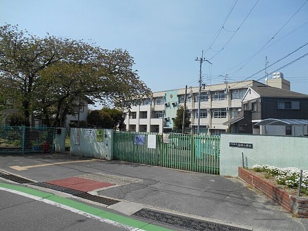 画像25:小学校「宇治市立神明小学校まで506m」