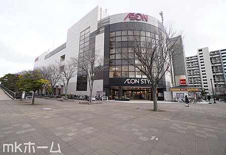 イオンスタイル検見川浜 徒歩18分。 1370m