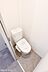 トイレ：温水洗浄便座付きのトイレです！クリーニング済みですので気持ちよくお使いいただけます！