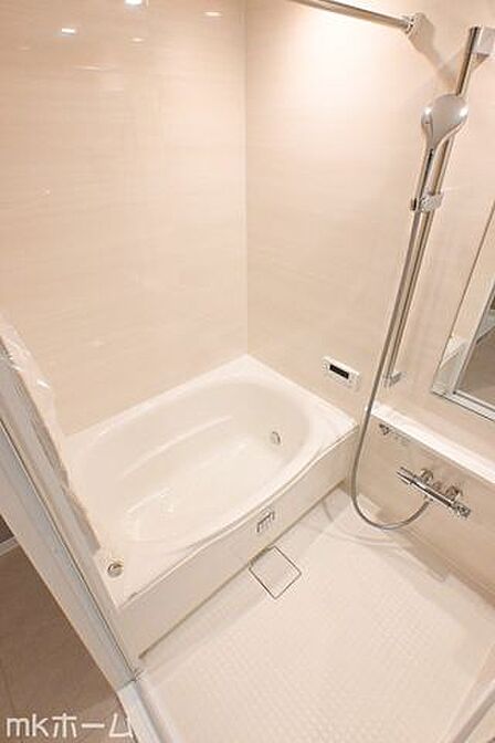 ユニットバスを新しく入れ替えしております!費用が掛かる水周りリフォームが完了済みなのは魅力的ですね!