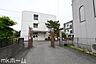 周辺：流山市立流山小学校 徒歩13分。 1040m