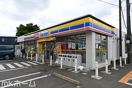 ミニストップ印西草深店 徒歩3分。 240m