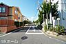 外観：前面道路