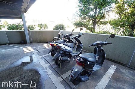 バイク置き場