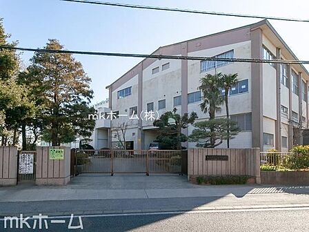 船橋市立二宮小学校 徒歩9分。 700m