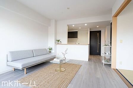 ※家具はCGイメージ画像です。光あふれる開放的なリビングは自然と家族が集まる空間！