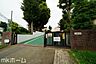 周辺：柏市立富勢小学校 徒歩3分。 220m
