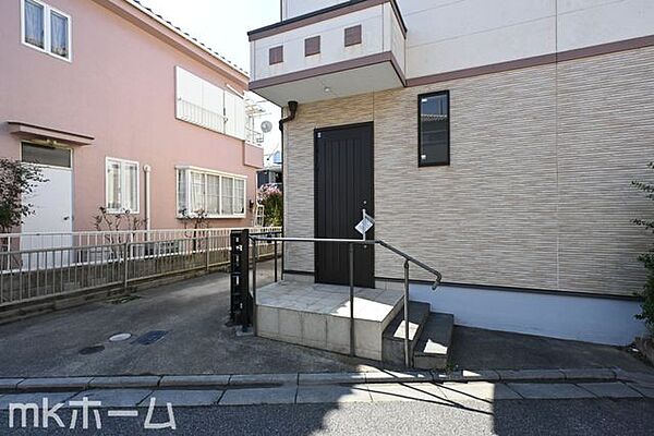 玄関を拡大表示