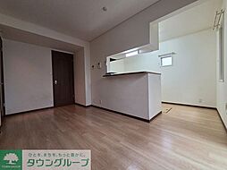 Ｒｉｚｅｒａ　ｄｏｒ 102 1階1LDKのリビング/ダイニング