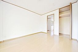 コーポグロリア 102 1階1Kのリビング/ダイニング