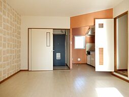 ハイランドパレス 2階2LDKのリビング/ダイニング