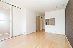 サニーヒルズ E 2階2LDKのリビング/ダイニング