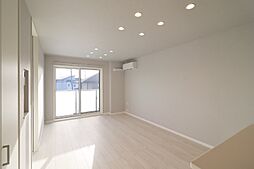 メーデン・コート