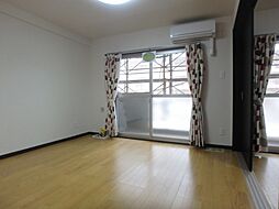 ユーミータウン 4階2LDKのリビング/ダイニング