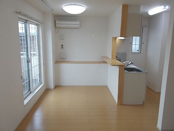 フラット岡芹_内装_0