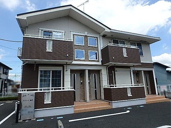 フラット岡芹_外観_1