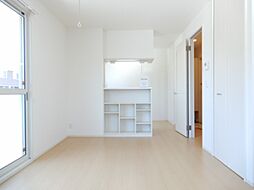 グラン・シャリオ D 1階1LDKのリビング/ダイニング