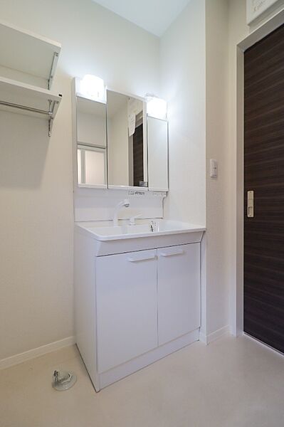 apartment 栃木県小山市城東６丁目19-19　グランオッツ1F