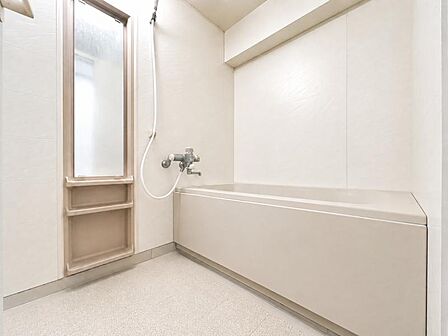 1日の疲れを癒してくれる浴室です!(※一部CG加工により残置物を除去しています)
