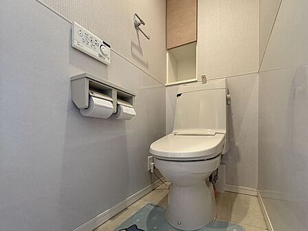 温水洗浄便座のおトイレです◎