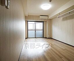 Ｋ’ｓメゾンＦＯＸ 1階2DKのリビング/ダイニング