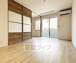 近鉄京都線 富野荘駅 徒歩5分の賃貸アパート 3階1LDKのリビング/ダイニング