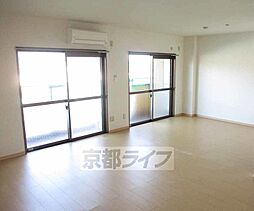 JR奈良線 長池駅 徒歩2分の賃貸マンション 4階3LDKのリビング/ダイニング