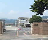 安詳小学校まで500m のどかで自然豊かな環境にございます。