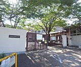 西野小学校まで224m