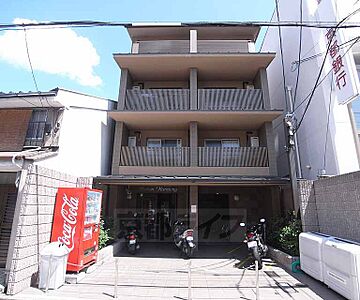 外観:パリッとした外観です。 外観:パリッとした外観です。