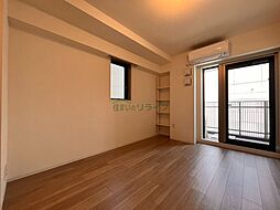 都営新宿線 新宿三丁目駅 徒歩5分の賃貸マンション 9階1Kのリビング/ダイニング