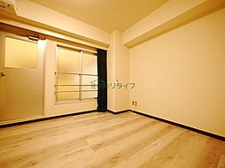 東京メトロ丸ノ内線 新宿御苑前駅 徒歩7分の賃貸マンション 4階ワンルームのリビング/ダイニング