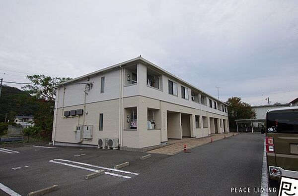 ラ・ファミーユ 106｜徳島県徳島市八万町新貝(賃貸アパート1LDK・1階・44.12㎡)の写真 その1