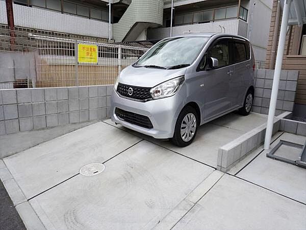 画像4:駐車場