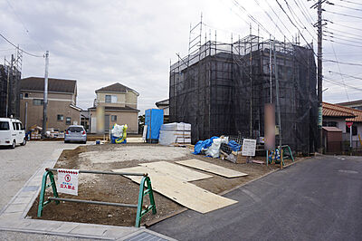 外観：落ち着いた環境の分譲地内