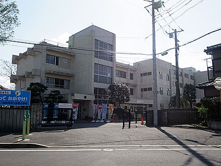 佐倉市立上志津小学校880m徒歩11分