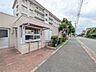 外観：管理事務所が建物北西側にあります