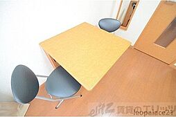 レオパレス天満 3階1Kのリビング/ダイニング